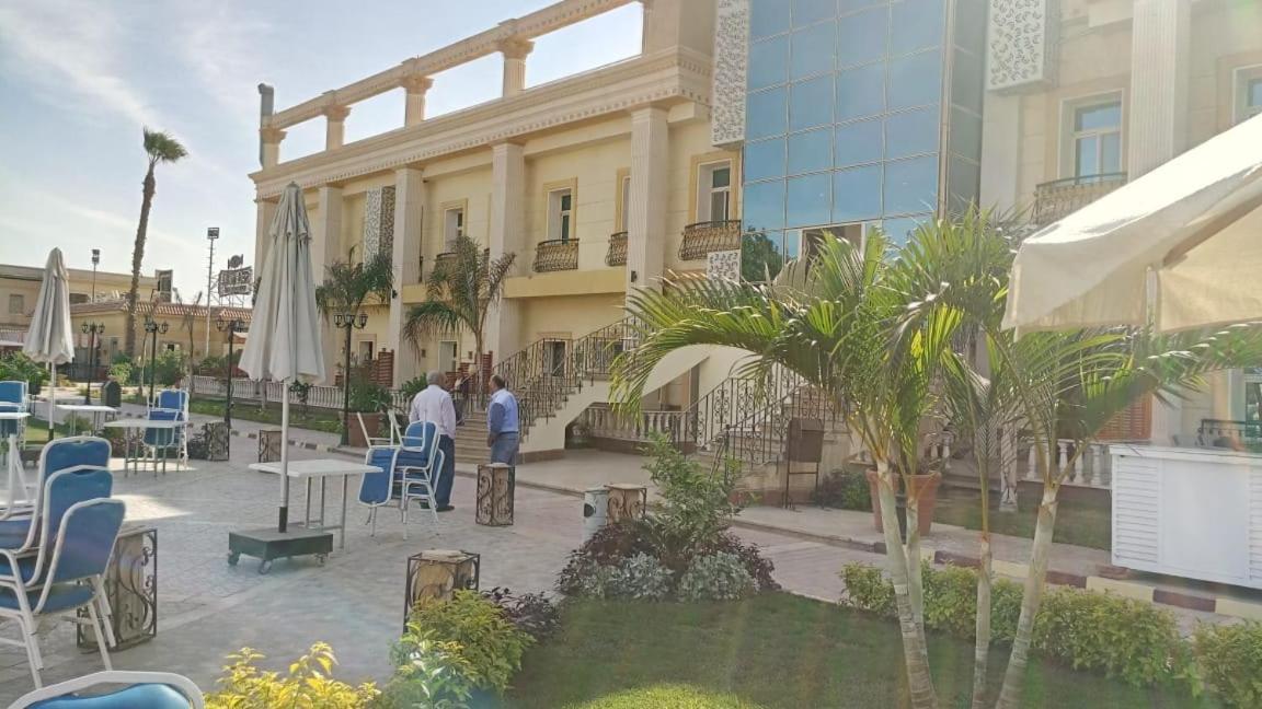 Horizon Loaloat Elnile Hotel Кайро Екстериор снимка